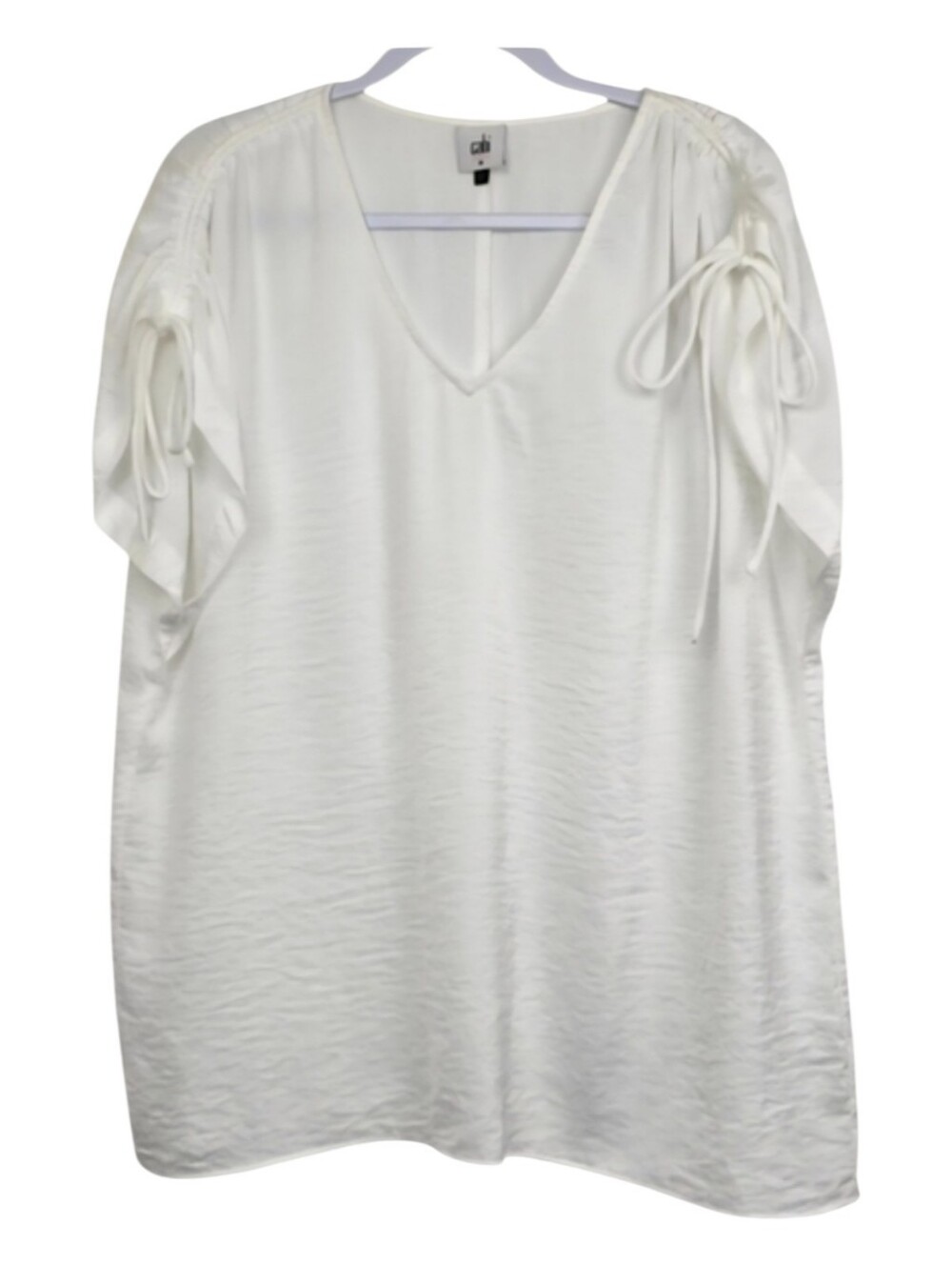 CAbi Seaside Ivory Dolman V-Neck Medium Blouse Minimalist Neutral Officewear